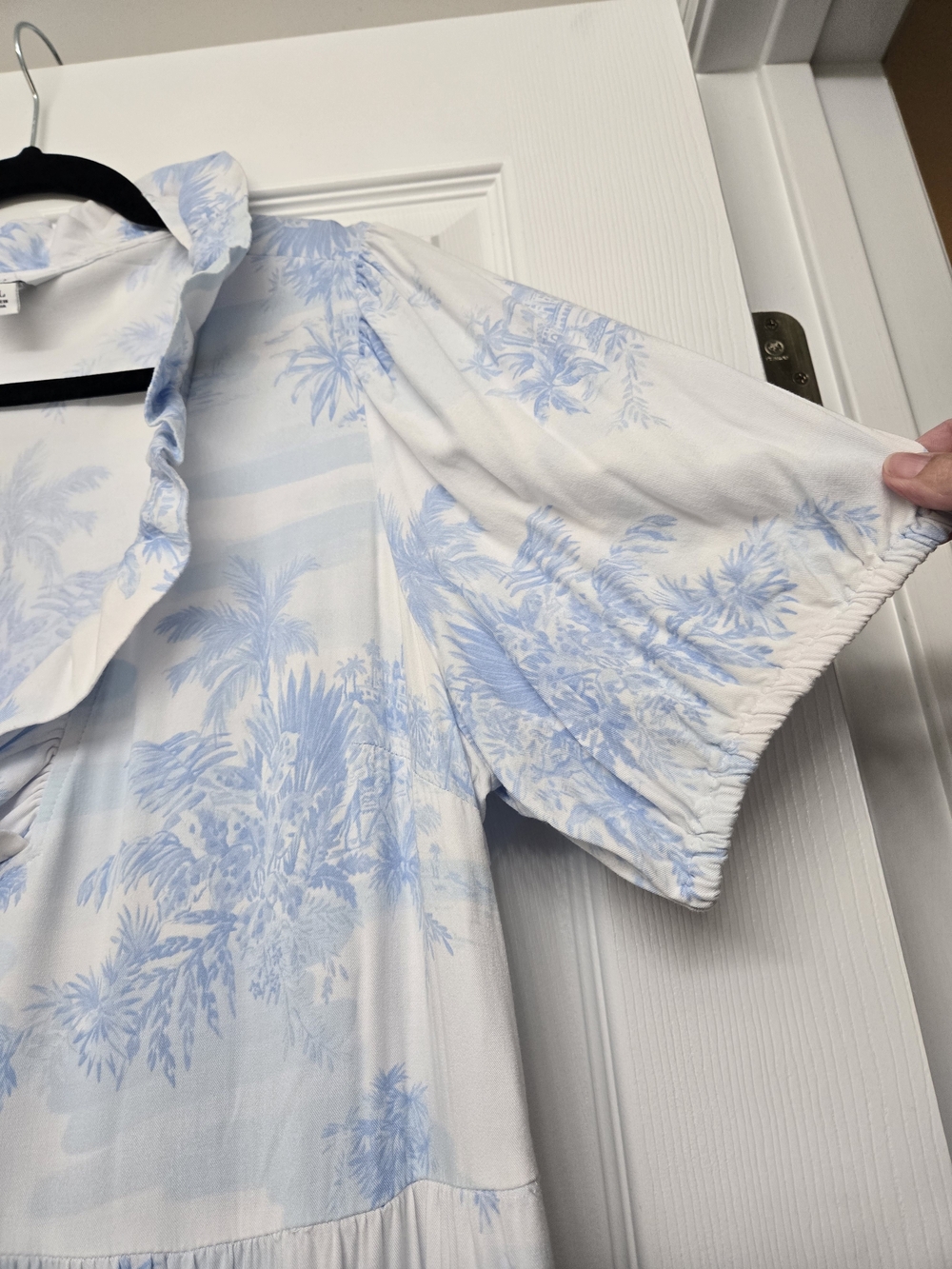 Crown & Ivy Blue And White Print Maxi Dress - Picture 3 of 3